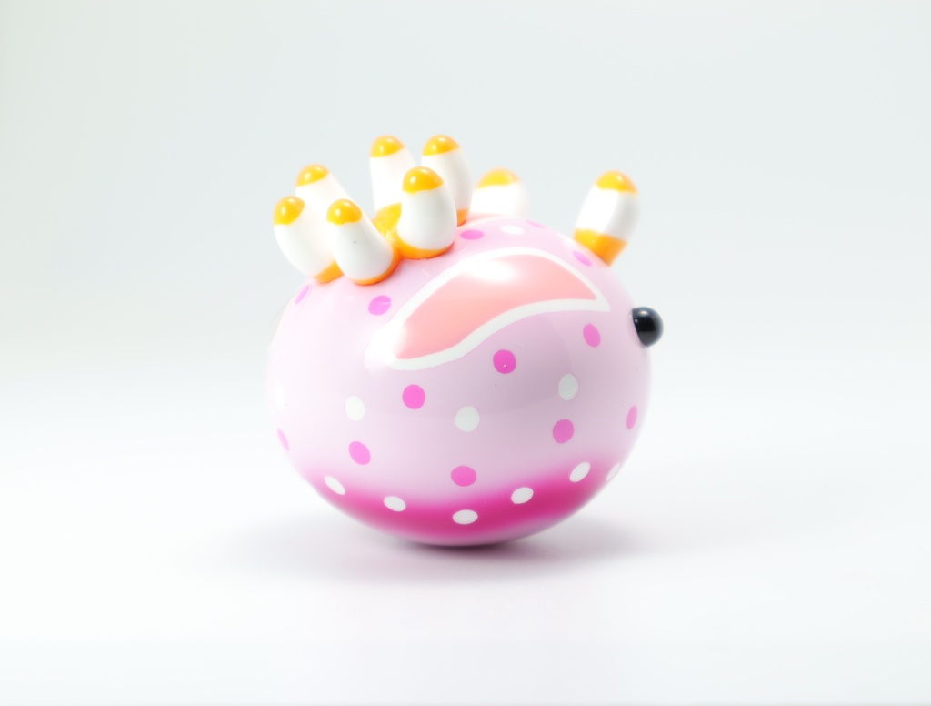 イチゴミルクウミウシ 中サイズフィギュア【うみうすし】