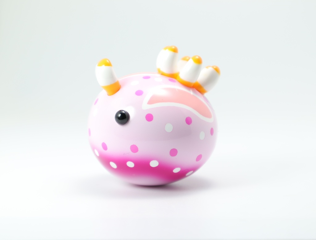 イチゴミルクウミウシ 中サイズフィギュア【うみうすし】