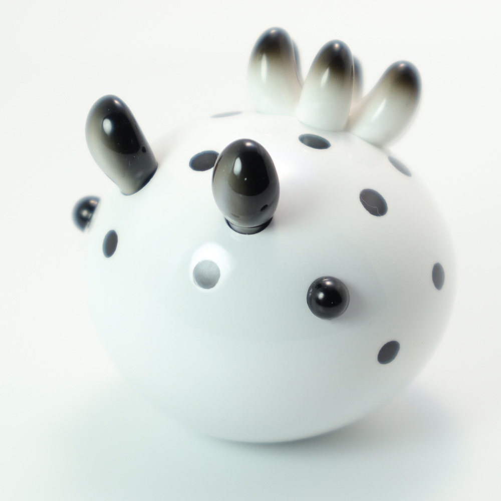 ゴマフビロードウミウシ レジンフィギュア【うみうすし】