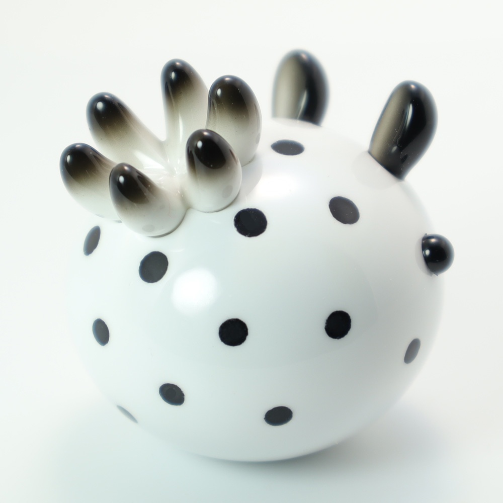 ゴマフビロードウミウシ レジンフィギュア【うみうすし】