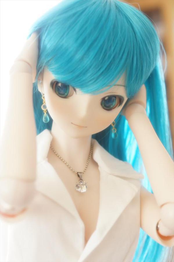 シャネルストーンコネクターと雫のドール用ノンホールピアス