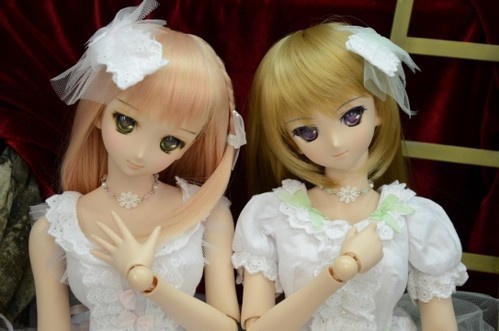 お花レースとパステルカラービーズのドール用チョーカー