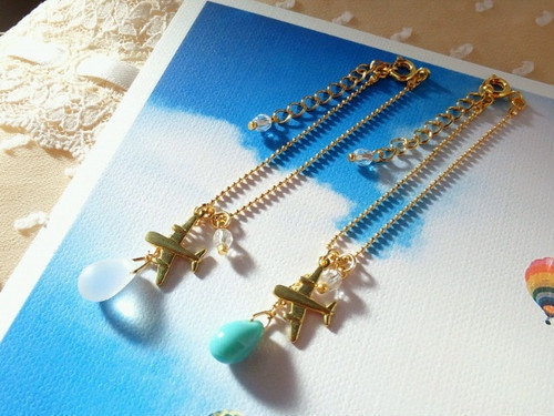 飛行機と空色ドロップのドール用ネックレス