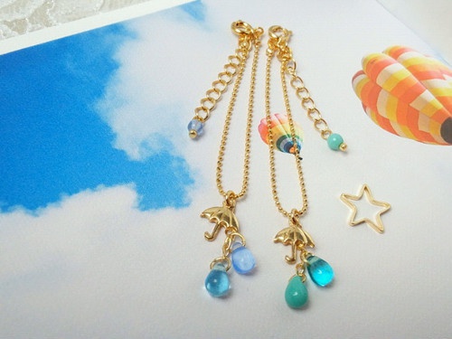 傘と雨粒ドロップのドール用ネックレス