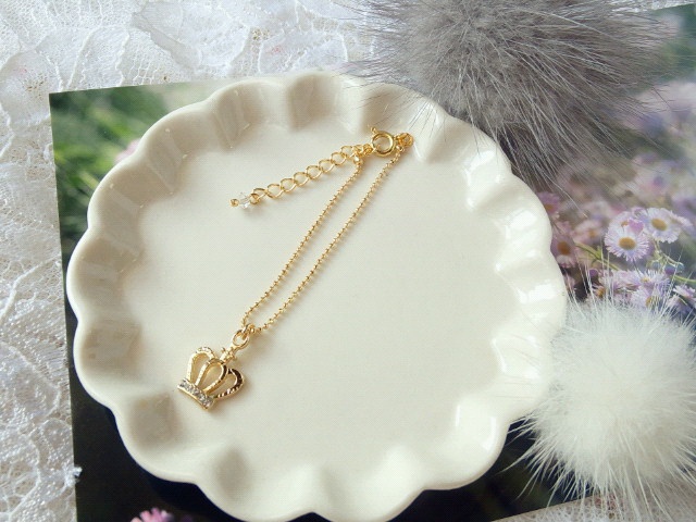 ラインストーンクラウンのドール用ネックレス