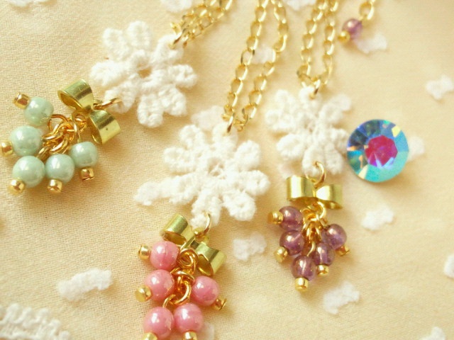 小花レースとリボンのドール用しゃらんらネックレス