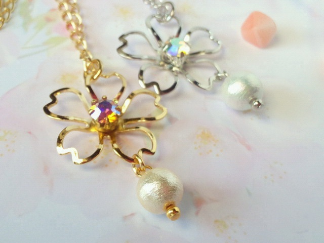 桜とコットンパールのドール用ネックレス