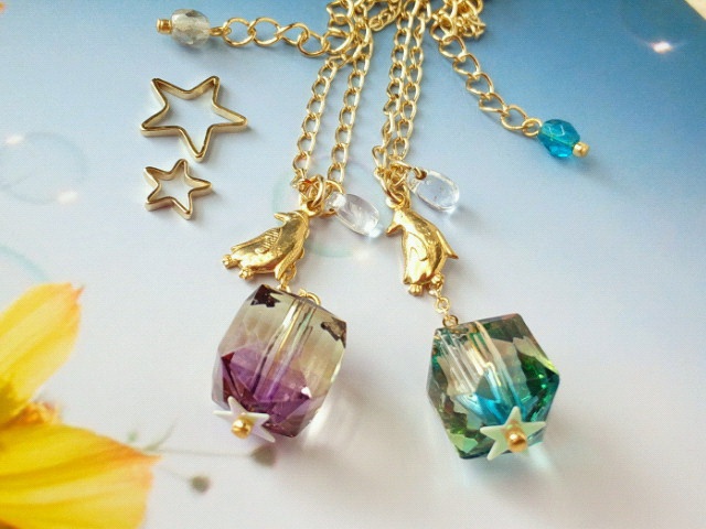 ペンギンとヴィトライユキューブのドール用ネックレス