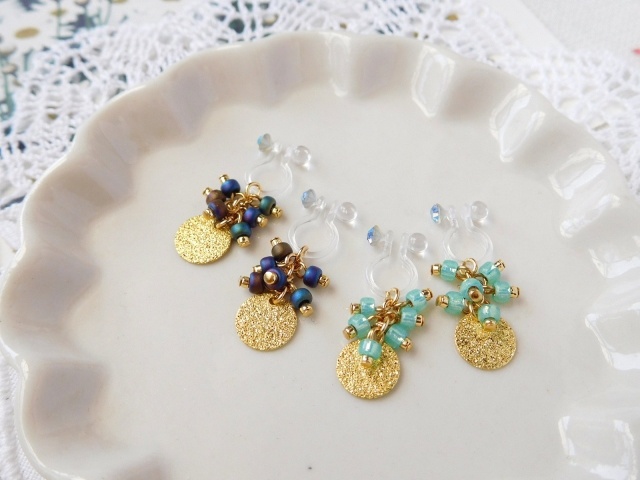 スターダストディスクとシードビーズのしゃらんらドール用ノンホールピアス