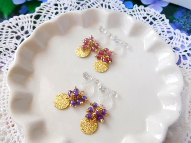 スターダストディスクとシードビーズのしゃらんらドール用ノンホールピアス