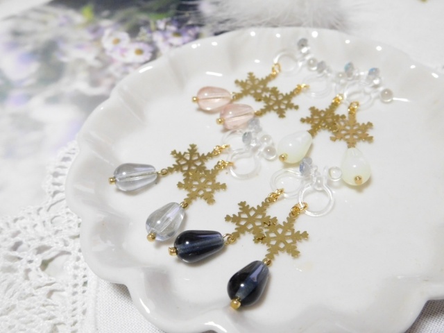 雪の結晶とCZ雫のドール用ノンホールピアス
