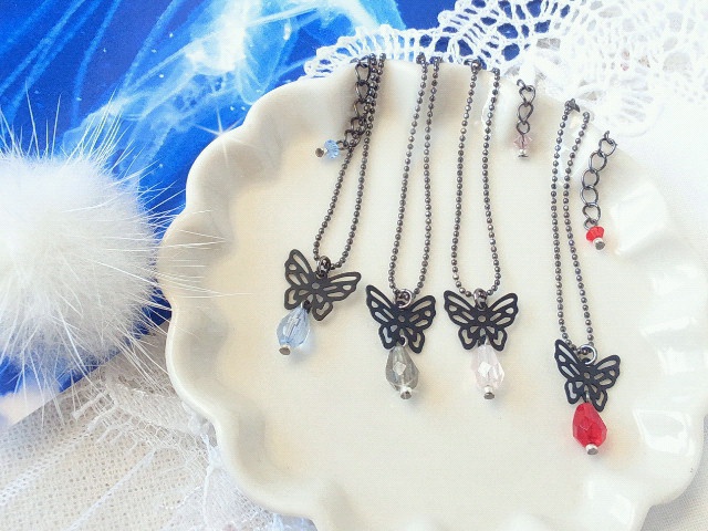 黒蝶とCZ雫のドール用ネックレス