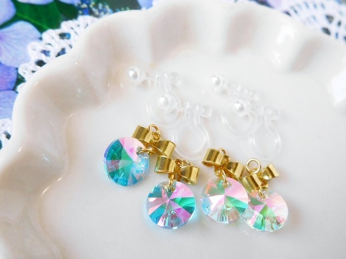 リボンとクリスタライズ6428のドール用ノンホールピアス