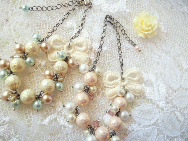リボンレースとシュリンクパールのドール用しゃらんらネックレス
