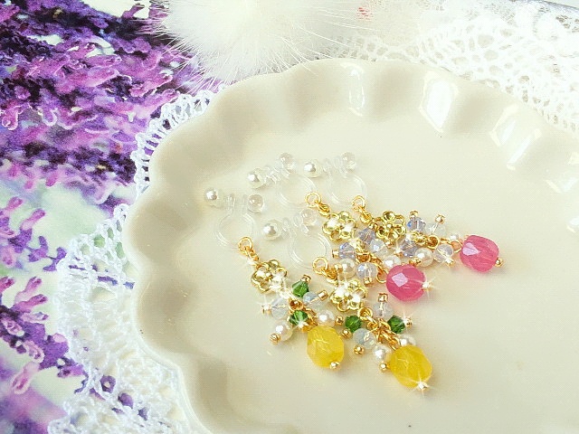 お花とFPビーズのしゃらんらドール用ノンホールピアス