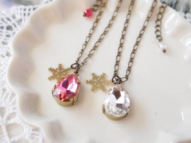 ジュエルと雪の結晶のドール用ネックレス[クリア]