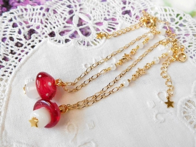 ガラスきのこのドール用ネックレス