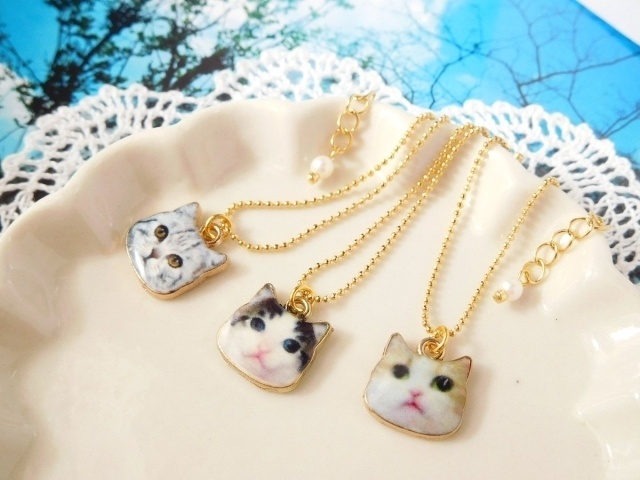 にゃんこチャームのドール用ネックレス