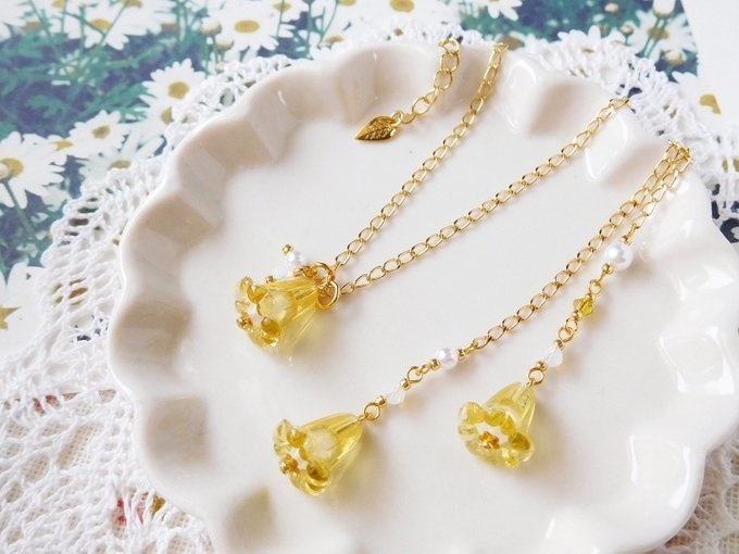 ドイツアクリルリリィのドール用アクセサリーセット