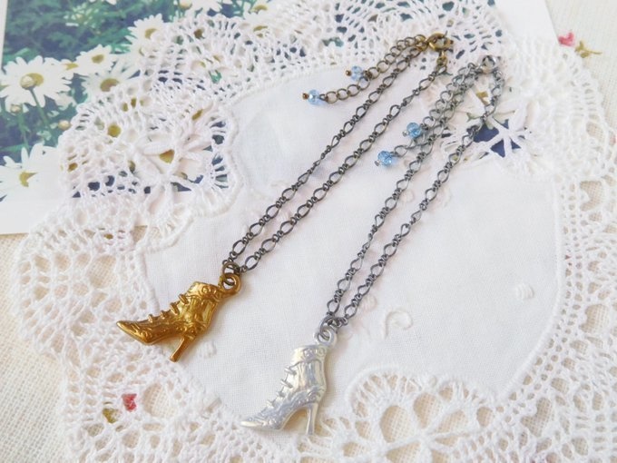 ブーツチャームのドール用ネックレス