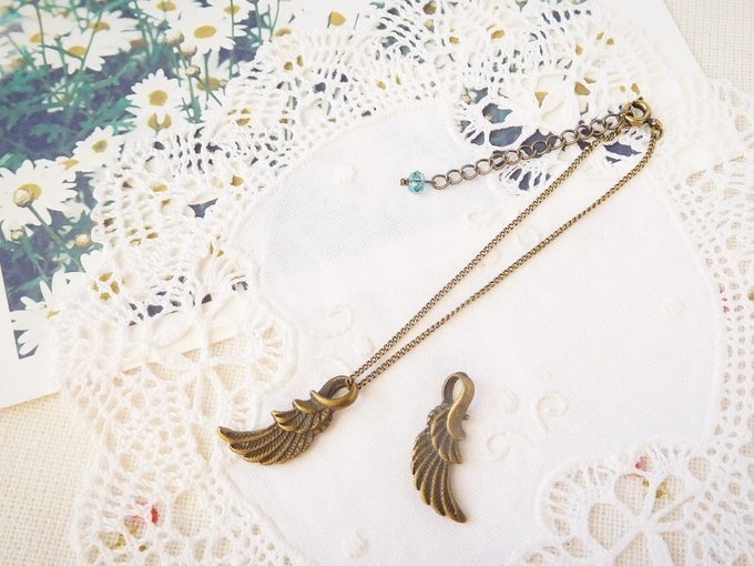 立体翼チャームのドール用ネックレス