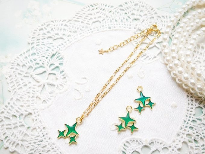 エポキラキラチャームのドール用セミロングネックレス