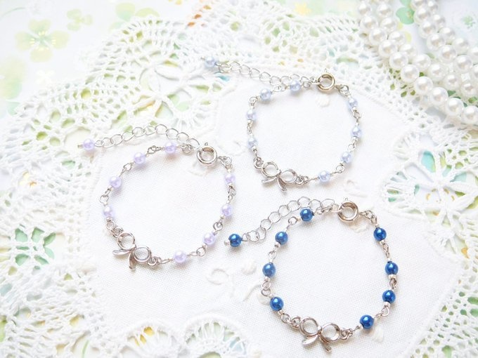 ぎんいろリボンとブルー系パールのドール用チョーカー