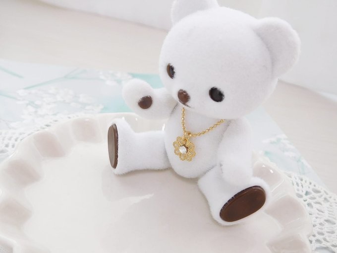 座金フラワーとクリスタライズのドール用ネックレス(1/12)