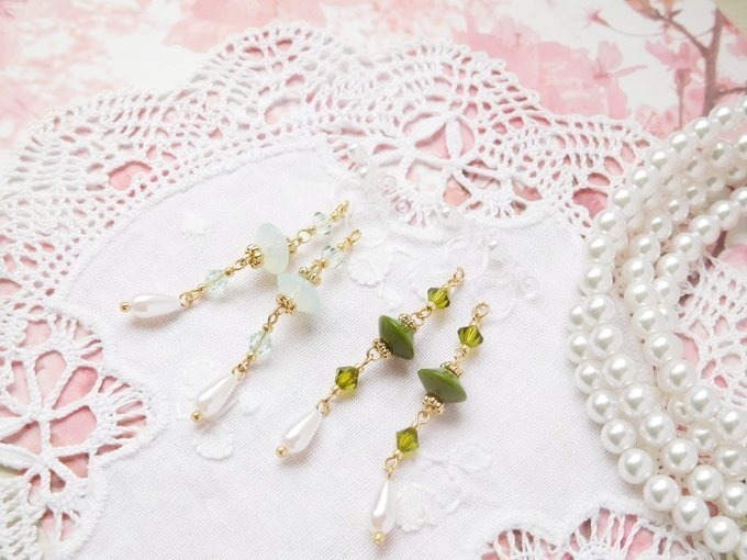 グリーンスペーサーと雫パールのドール用ノンホールピアス
