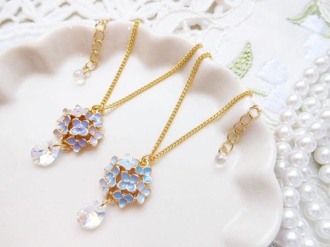 エポ紫陽花チャームと雫クリスタライズのドール用セミロングネックレス