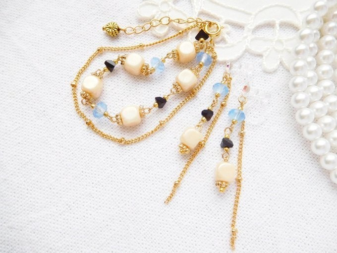 レトロカラーキューブチェコガラスのドール用アクセサリーセット