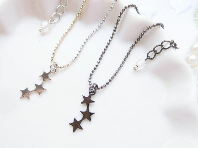 3連星チャームのドール用ネックレス(R/B)