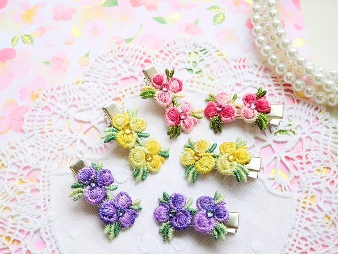 ベリーモチーフレースとクリスタライズのヘアクリップ