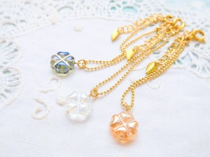 クローバーガラスビーズのドール用ネックレス