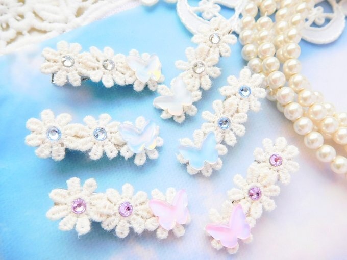 オーロラ蝶とラインストーンの生成お花レースヘアクリップ(左右セット)