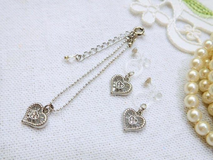 ラインストーンスカシハートのドールネックレス&ノンホールピアス