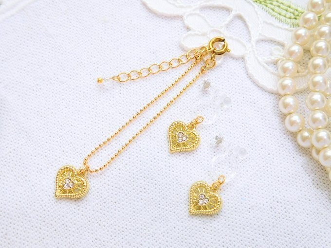 ラインストーンスカシハートのドールネックレス&ノンホールピアス