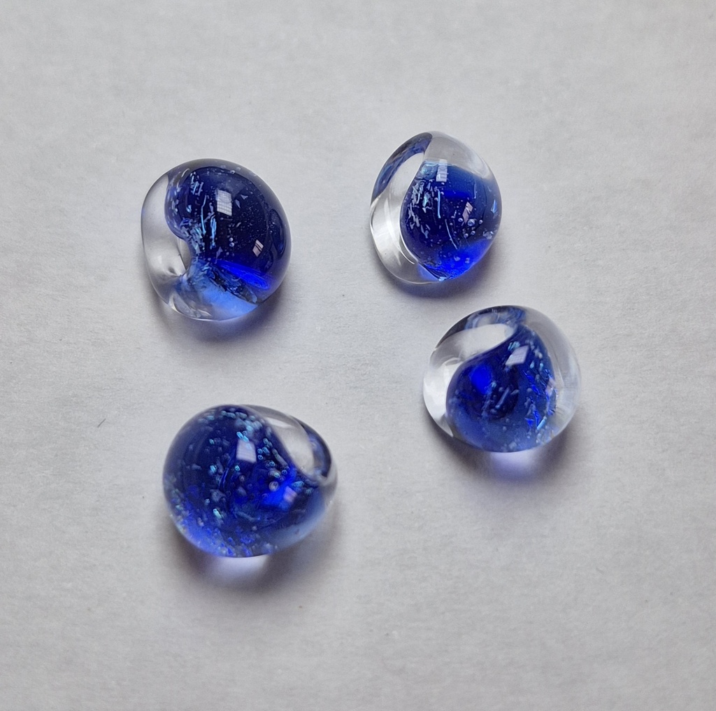 イメージアクセサリー ミラン・ケストレル