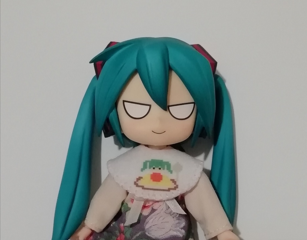 オムミクちゃんねんどろいどどーる用スタイ