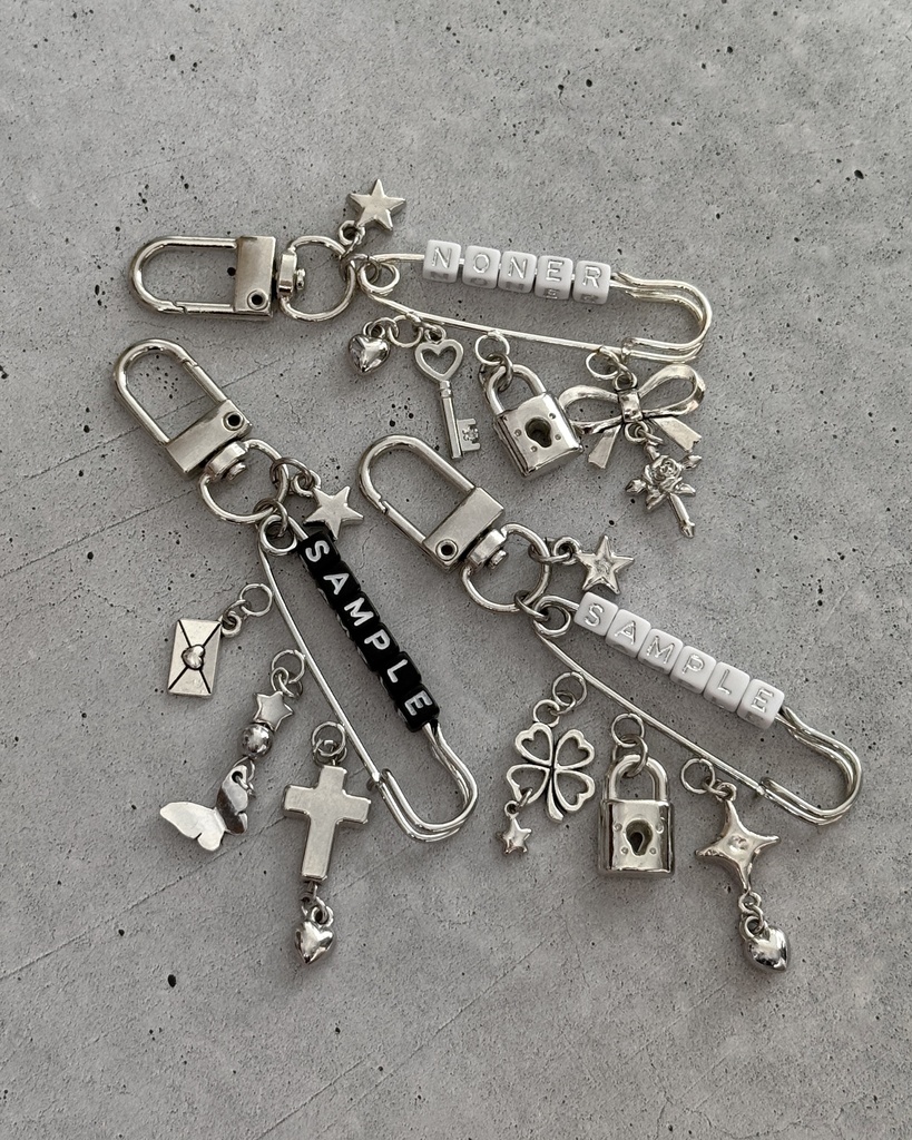 ✧ name silver keychain