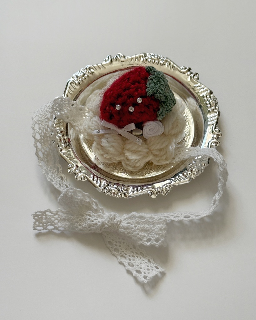 ✧ いちごクリームヘッドドレス M size 