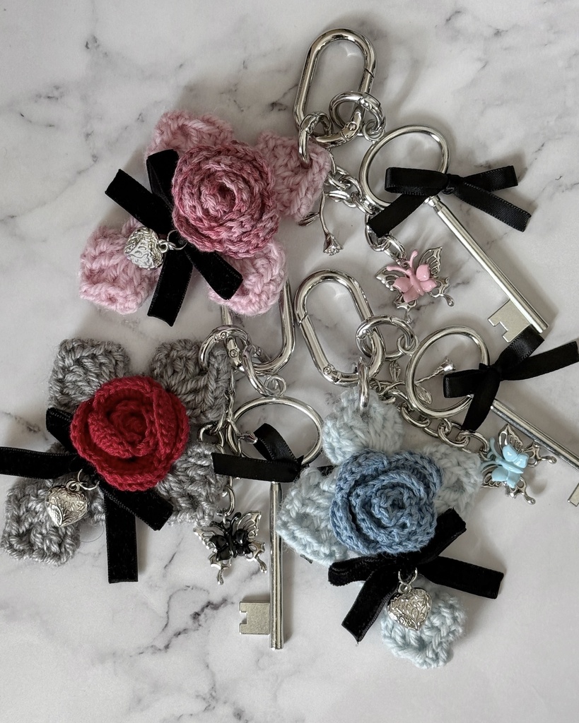 ✧ Rose cross Keychain
