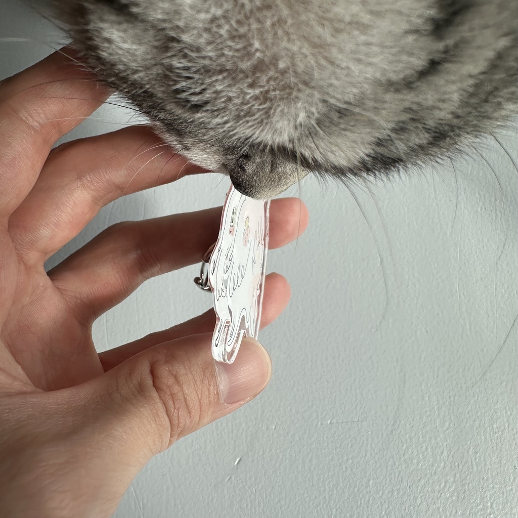 4つ限定キーホルダー(りんご白ver直筆サイン付き)