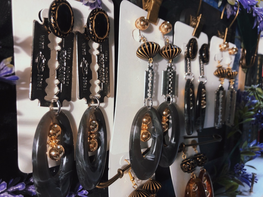 カミソリピアス/イヤリング