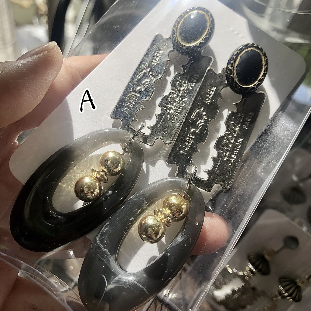 カミソリピアス/イヤリング