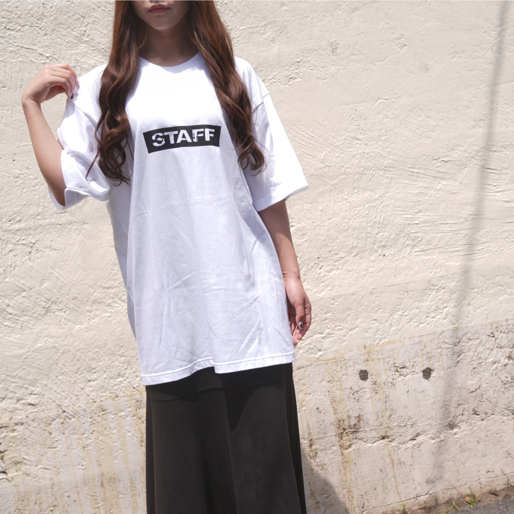 STAFF　Tシャツ