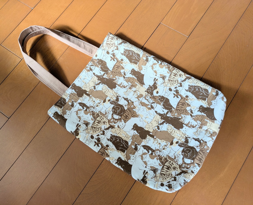 ちょこっとお出かけバッグ（ねこ柄）