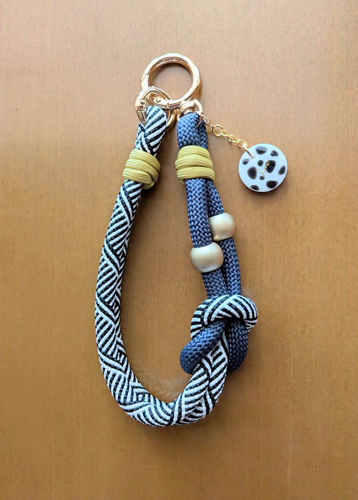 パラコード　ストラップ