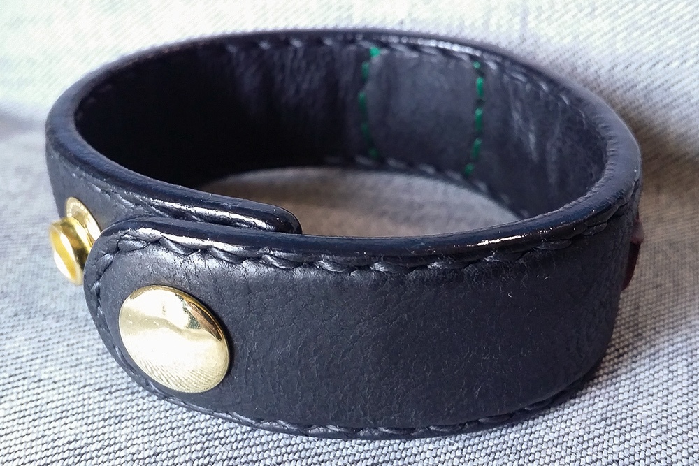 こっちみんなレザーブレスレット02