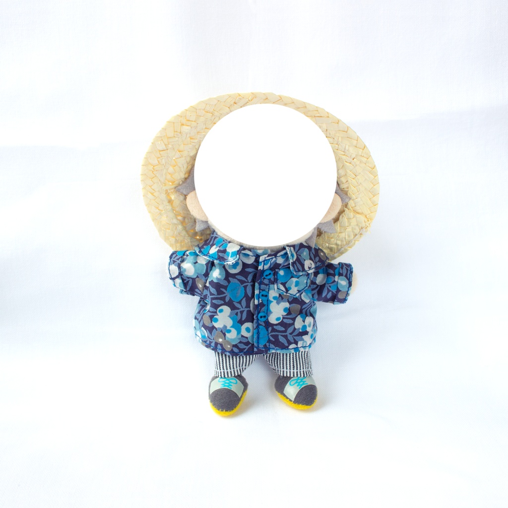 夏の花柄シャツ